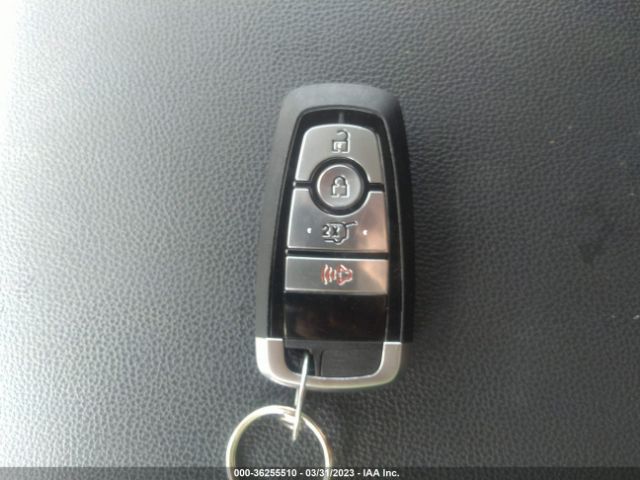 1FMJU1HT4NEA18083 Ford Expedition Xlt
