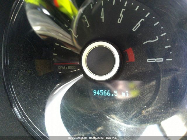 1ZVBP8AM3E5284784 Ford Mustang V6