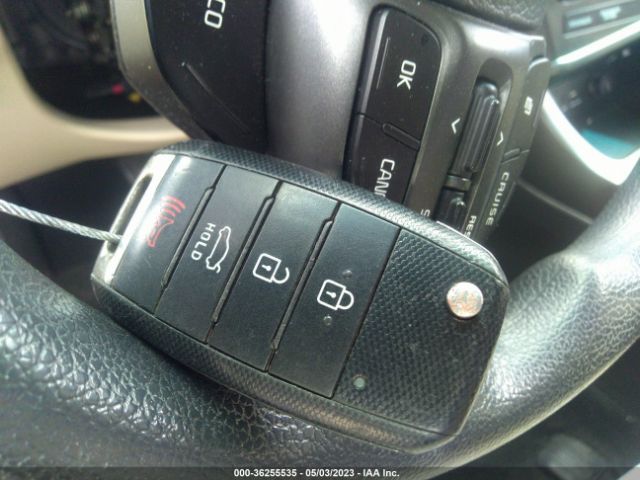 KNAGM4A78F5620562 KIA Optima Lx
