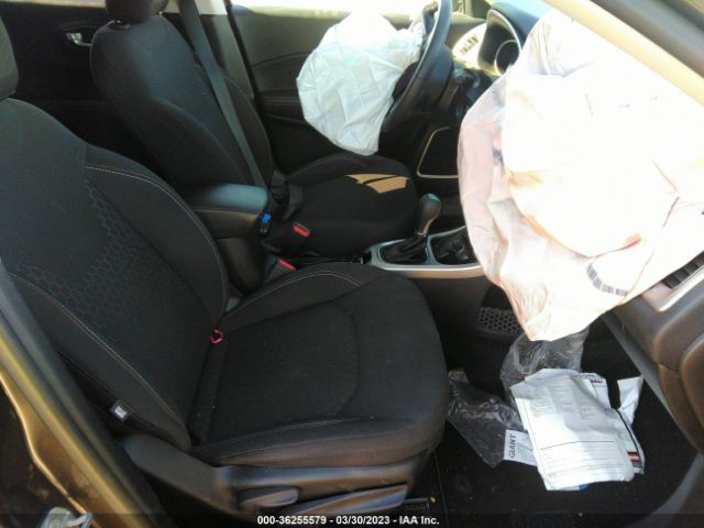 3C4NJDAB2JT168978 Jeep Compass Sport