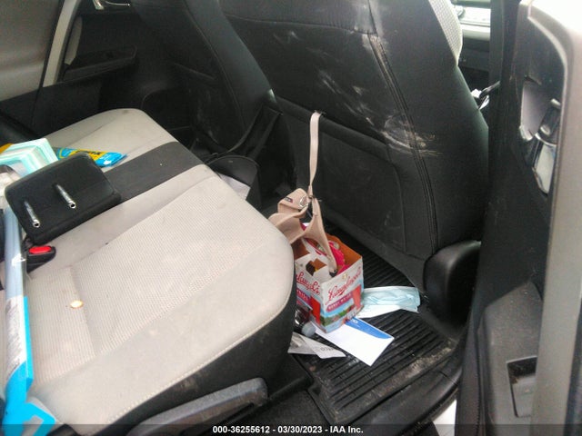 Toyota Rav4 Xle 2017 2T3RFREV8HW569250 Image 8