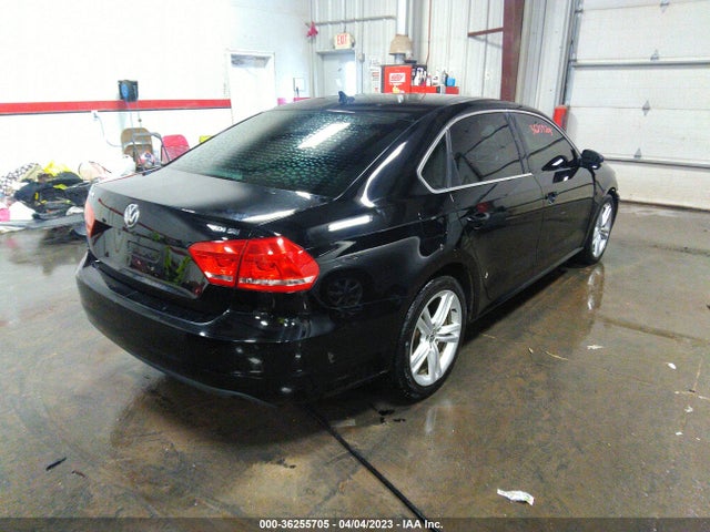 1VWBV7A3XFC051294 Volkswagen Passat 2.0l Tdi Se W/sunroof