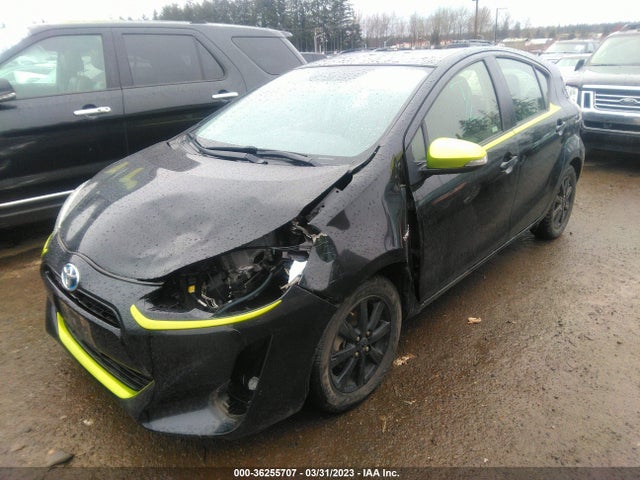 Toyota Prius C One/two/three/four 2016 JTDKDTB36G1116913 Image 2
