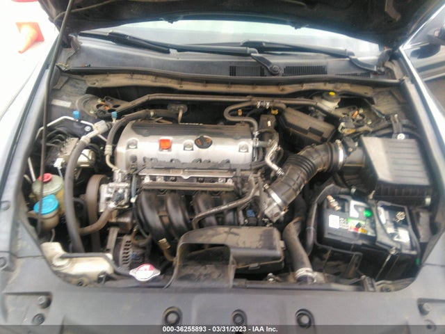 2011 HONDA ACCORD SDN EX-L VIN: 1HGCP2F89BA005469