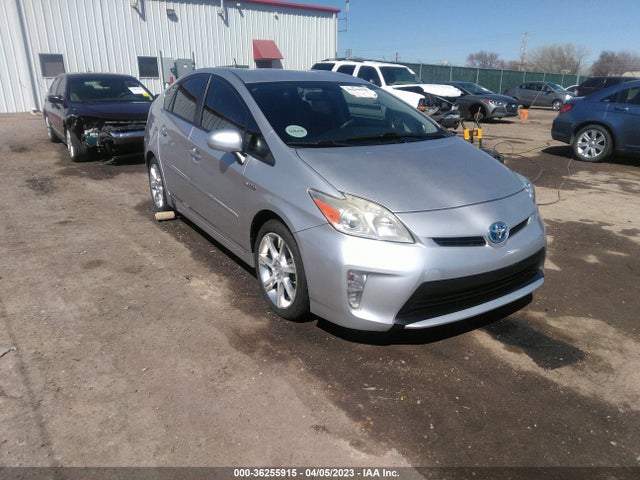 Toyota Prius Three 2014 JTDKN3DU7E0369910 Image 1