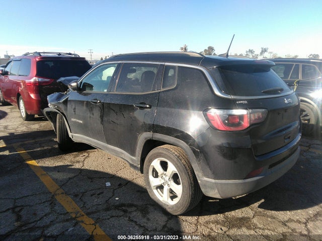 3C4NJCBB5JT377074 Jeep Compass Latitude