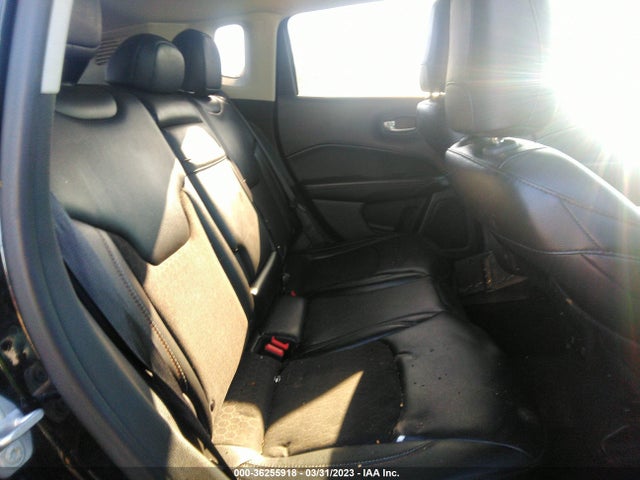 3C4NJCBB5JT377074 Jeep Compass Latitude