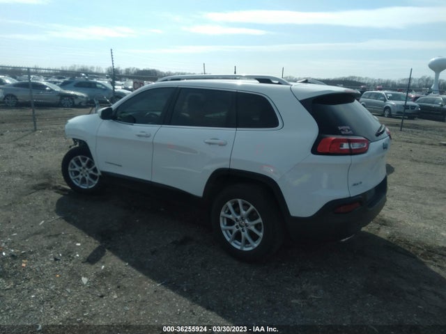 1C4PJMCS3HW615215 Jeep Cherokee Latitude