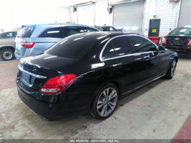 55SWF4JB0JU256558 Mercedes-Benz C-class C 300