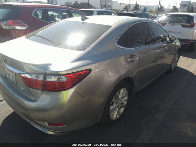 JTHBW1GG6F2090007 Lexus Es 300h Hybrid