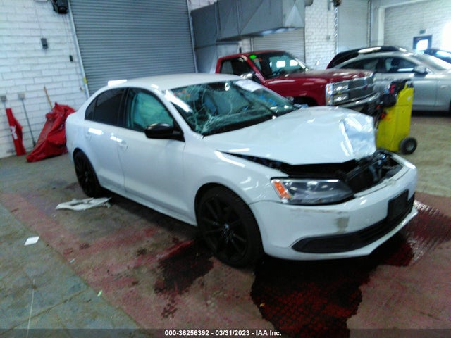 3VW2K7AJ7EM326043 auction archive image