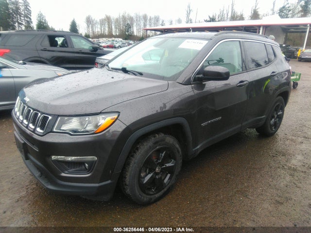 3C4NJCBB5JT489552 Jeep Compass Latitude