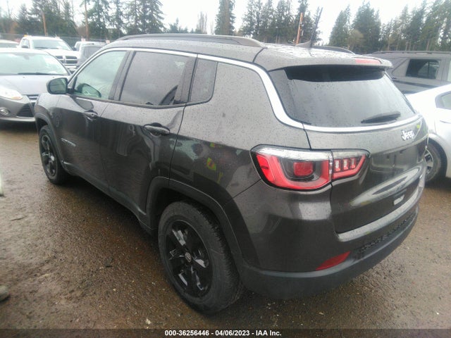 3C4NJCBB5JT489552 Jeep Compass Latitude