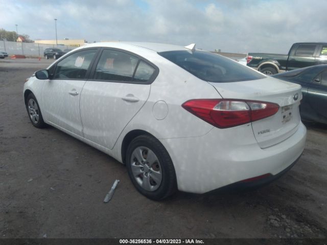 KNAFK4A65G5551372 KIA FORTE LX