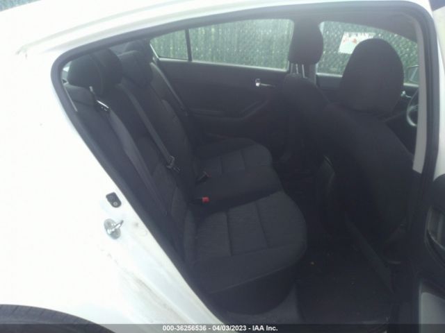 KNAFK4A65G5551372 KIA FORTE LX