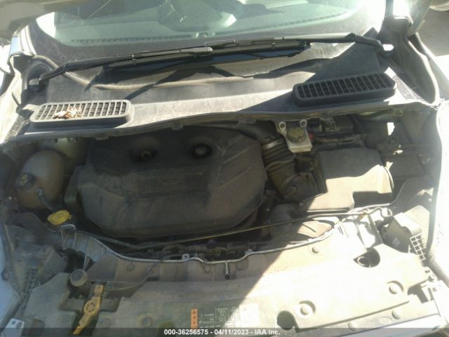 1FMCU9G94HUA50586 Ford ESCAPE SE
