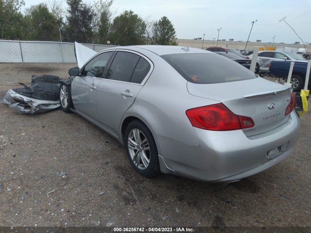 2015 INFINITI Q40 VIN: JN1CV6AP8FM500912