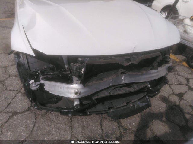 WBA8A9C55JAH14262 BMW 3 Series 320i