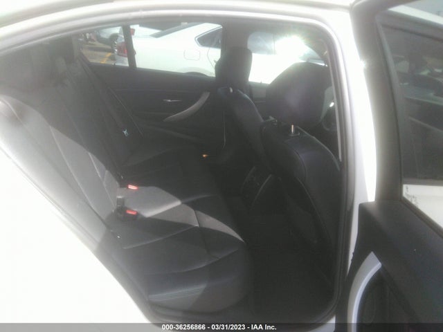 WBA8A9C55JAH14262 BMW 3 Series 320i