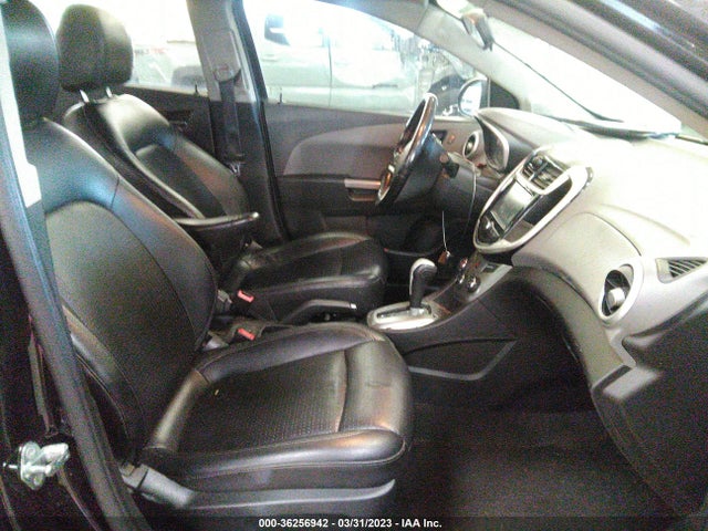 Chevrolet Sonic Premier 2017 1G1JF5SB2H4134035 Image 6