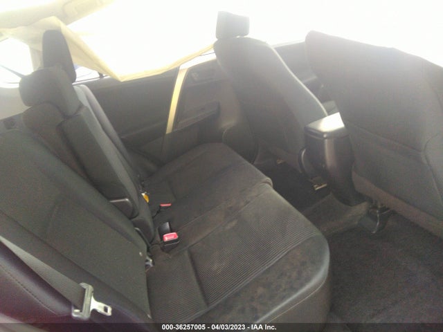 Toyota RAV4 LE 2015 JTMZFREV1FJ059463 Image 9