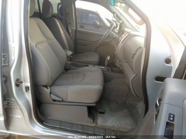 1N6AD0ER2FN752985 Nissan Frontier Sv
