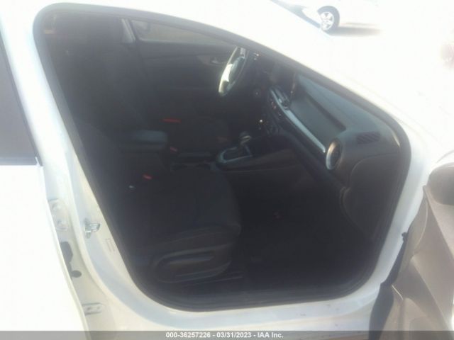 3KPF24AD0LE206749 KIA Forte Lxs