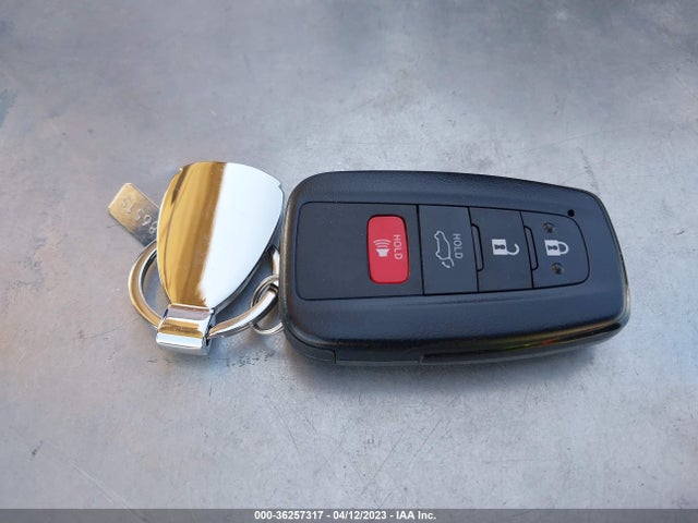 2022 TOYOTA RAV4 HYBRID XSE VIN: 2T3E6RFV8NW030524