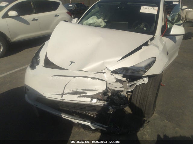 5YJYGDEE5MF283058 Tesla Model Y Long Range