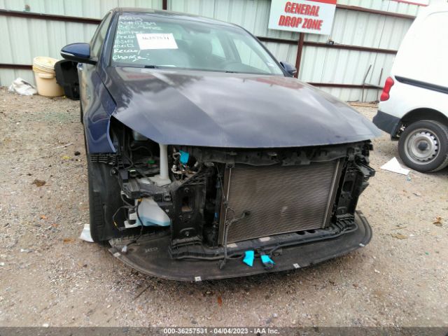 5XXGT4L38KG303824 KIA Optima Lx