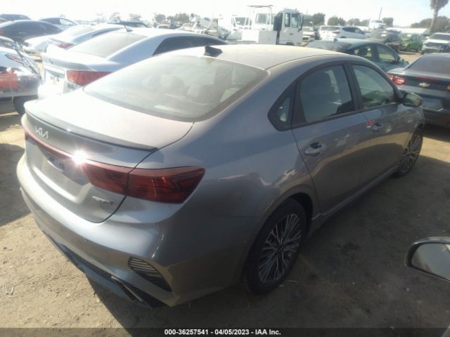 3KPF54AD2PE550676 KIA Forte Gt-line