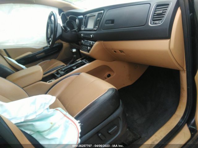 KNDMC5C18H6319438 KIA Sedona Sx