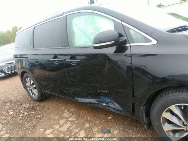 KNDMC5C18H6319438 KIA Sedona Sx