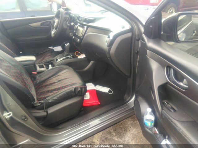 JN1BJ1CPXKW226943 Nissan Rogue Sport S
