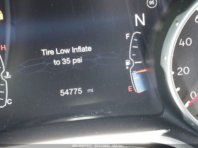 3C4NJCBB8JT318486 Jeep Compass Altitude
