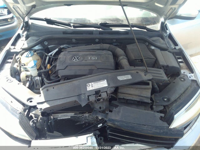 3VWD17AJXEM327313 Volkswagen Jetta Sedan Se