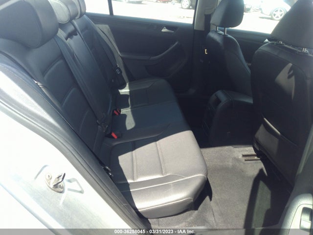 3VWD17AJXEM327313 Volkswagen Jetta Sedan Se