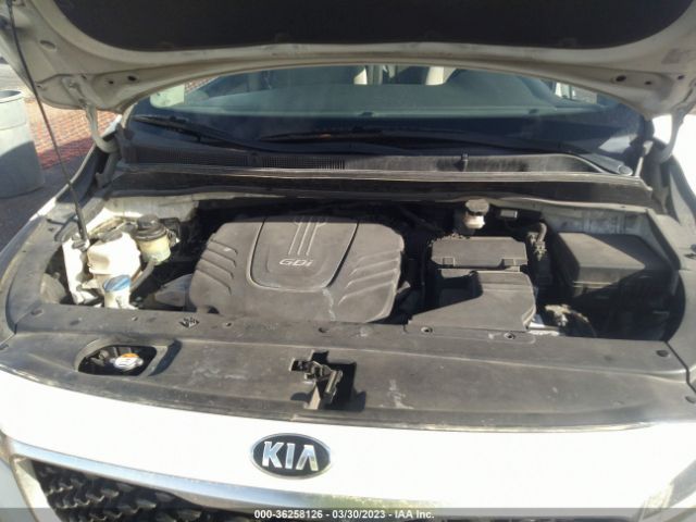 KNDMB5C14F6045252 KIA SEDONA LX