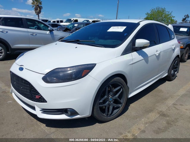 Ford FOCUS ST 2014 1FADP3L95EL330432 Image 2