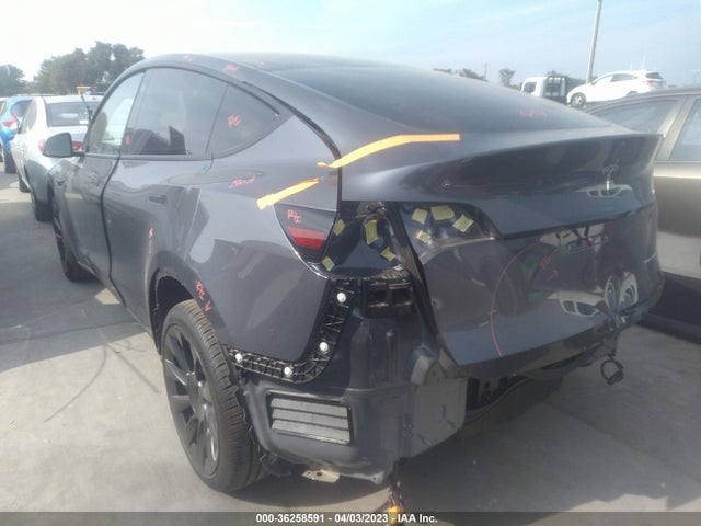 Tesla Model Y Long Range 2023 7SAYGDEEXPA054301 Image 5