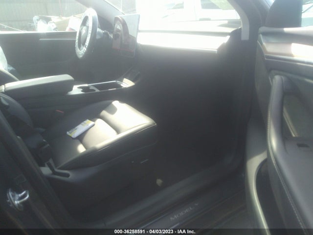 Tesla Model Y Long Range 2023 7SAYGDEEXPA054301 Image 7