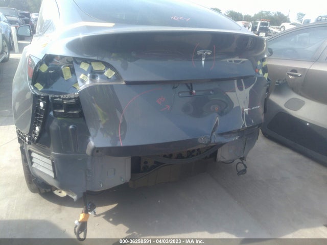Tesla Model Y Long Range 2023 7SAYGDEEXPA054301 Image 8