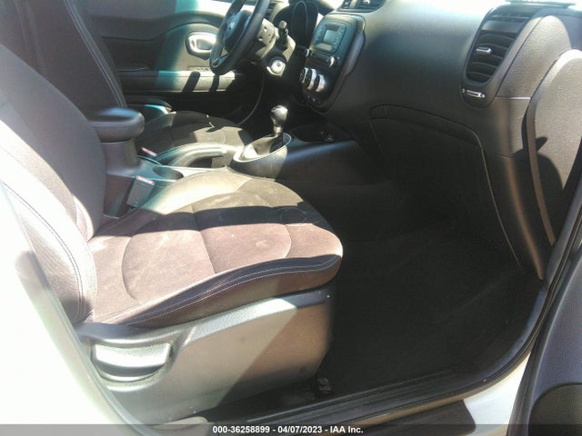 KIA Soul Base 2016 KNDJN2A23G7389901 Image 6