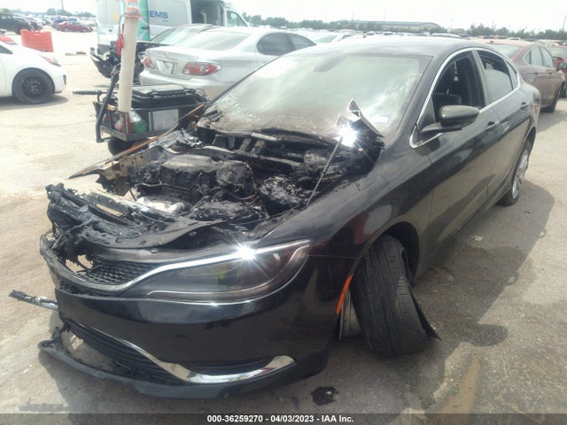 Chrysler 200 Limited Platinum 2017 1C3CCCAB0HN510731 Image 2