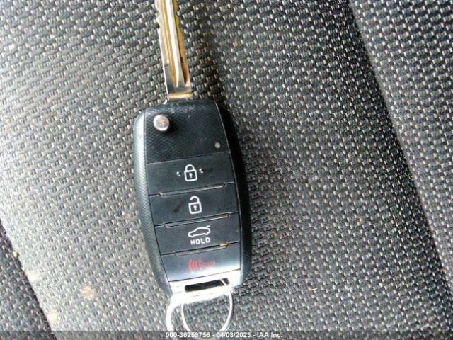 3KPFK4A72JE240666 KIA FORTE LX