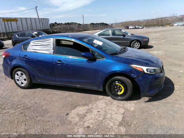 3KPFK4A72JE240666 KIA FORTE LX