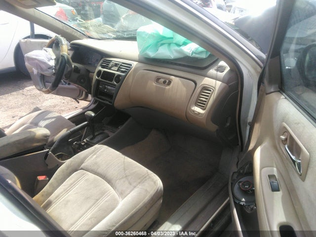 2000 HONDA ACCORD SDN LX VIN: 1HGCG6651YA019405