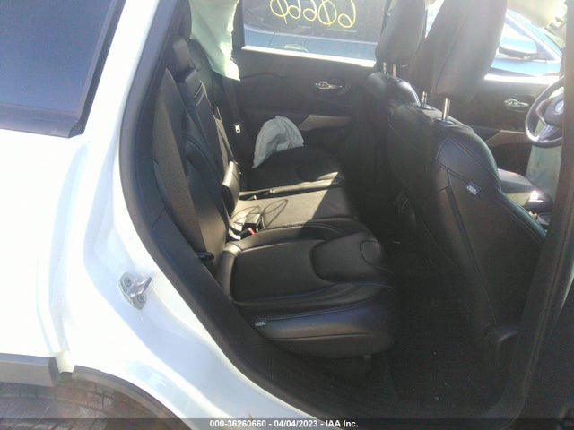 1C4PJLCXXJD553044 Jeep Cherokee Latitude