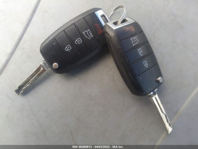 KNDJN2A27F7231186 KIA Soul Base