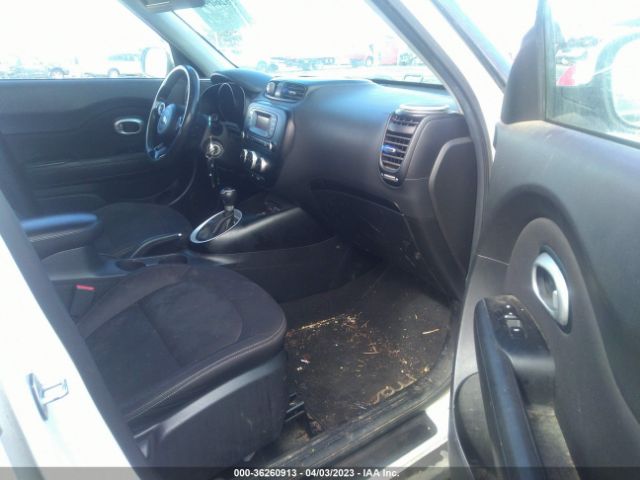 KNDJN2A27F7231186 KIA Soul Base